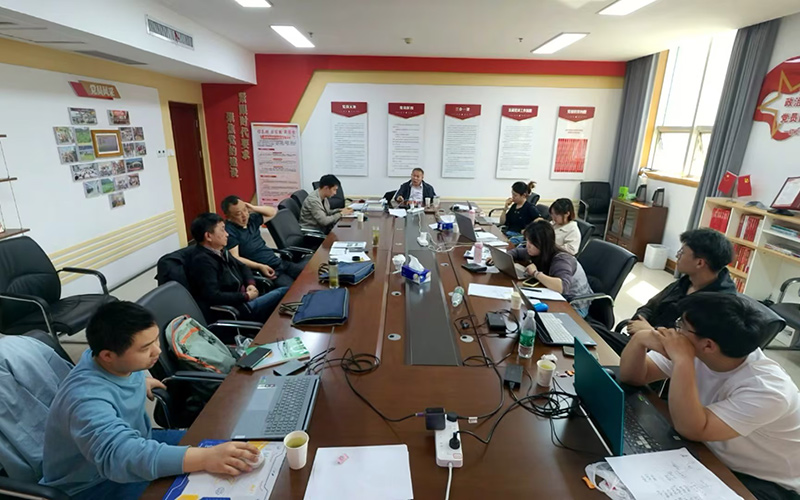 邀请专家指导设备改进方向